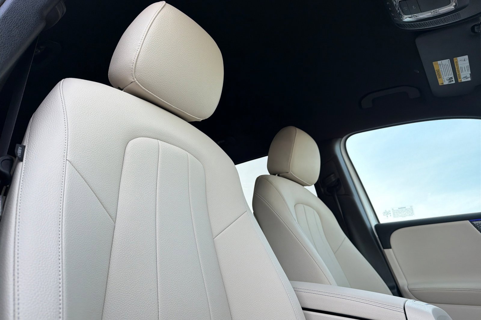 Certified 2025 Mercedes-Benz GLB 250 image 19