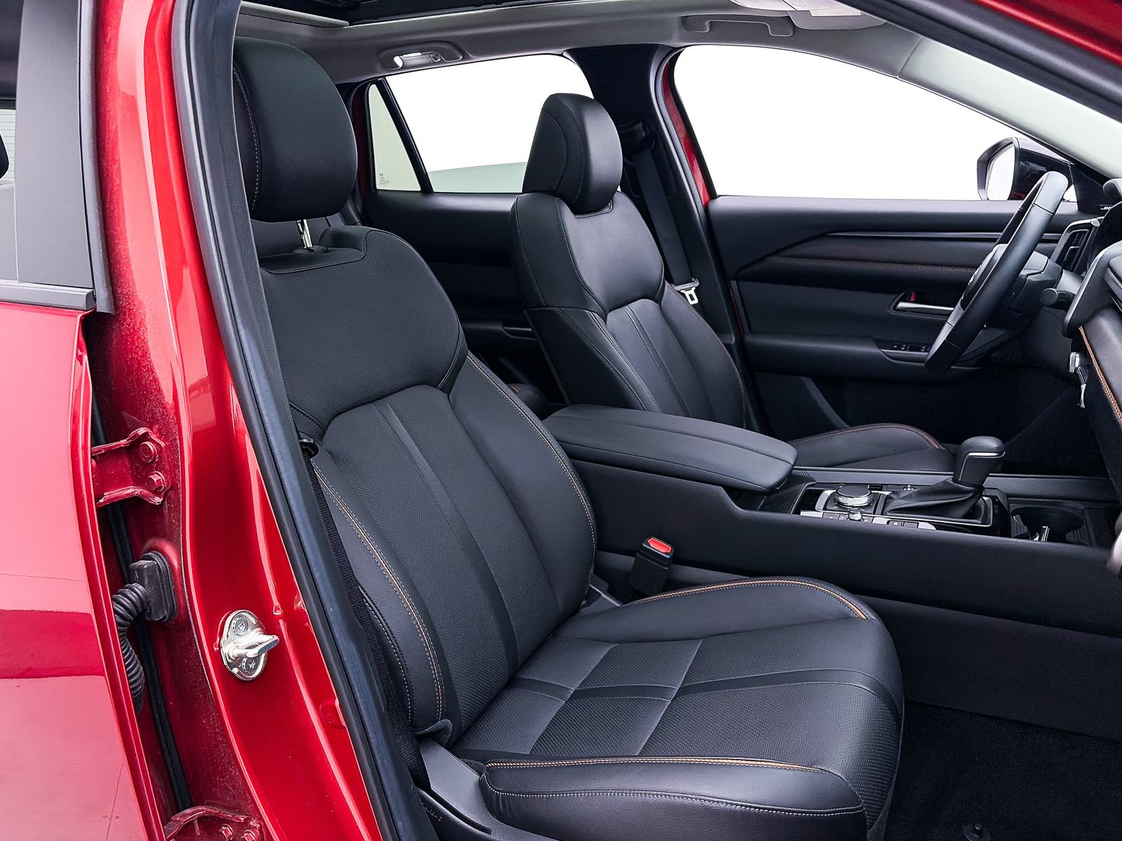 Certified 2026 MAZDA CX-50 AWD 2.5 Hybrid w/ Weather Package image 33