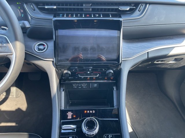 Used 2024 Jeep Grand Cherokee Limited 4xe image 16