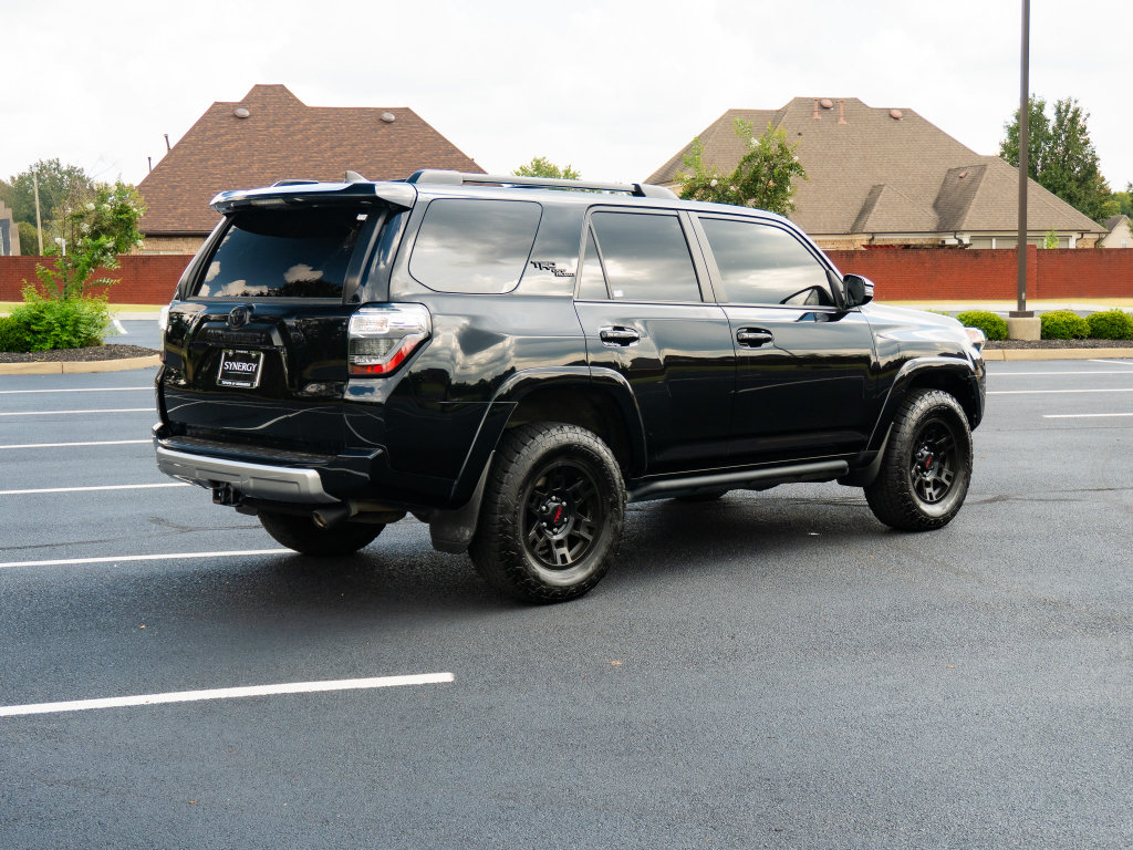 Used 2022 Toyota 4Runner TRD Off-Road Premium AWD/4WD image 6