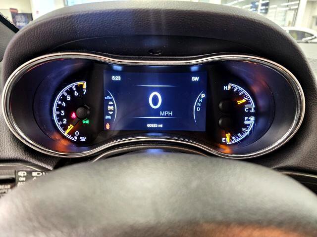 Used 2020 Jeep Grand Cherokee Laredo image 15