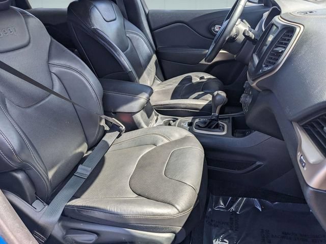 Used 2018 Jeep Cherokee Limited w/ Luxury Group FWD image 29