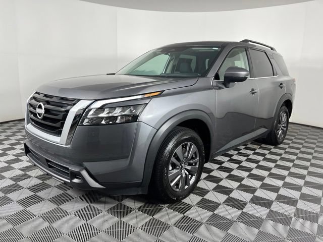 Used 2024 Nissan Pathfinder SV FWD image 6