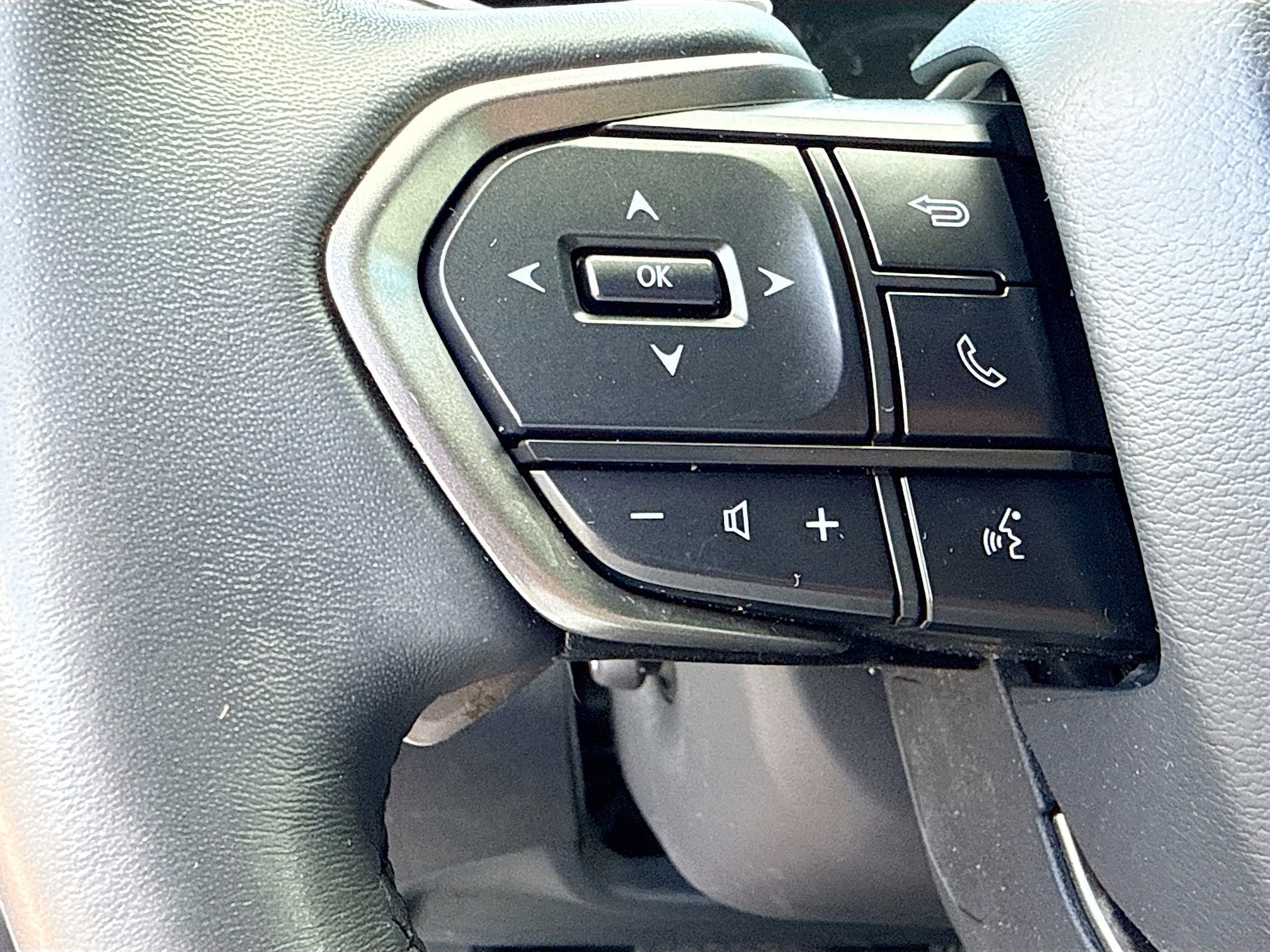 Used 2024 Lexus RX 350 FWD w/ Technology Package image 36