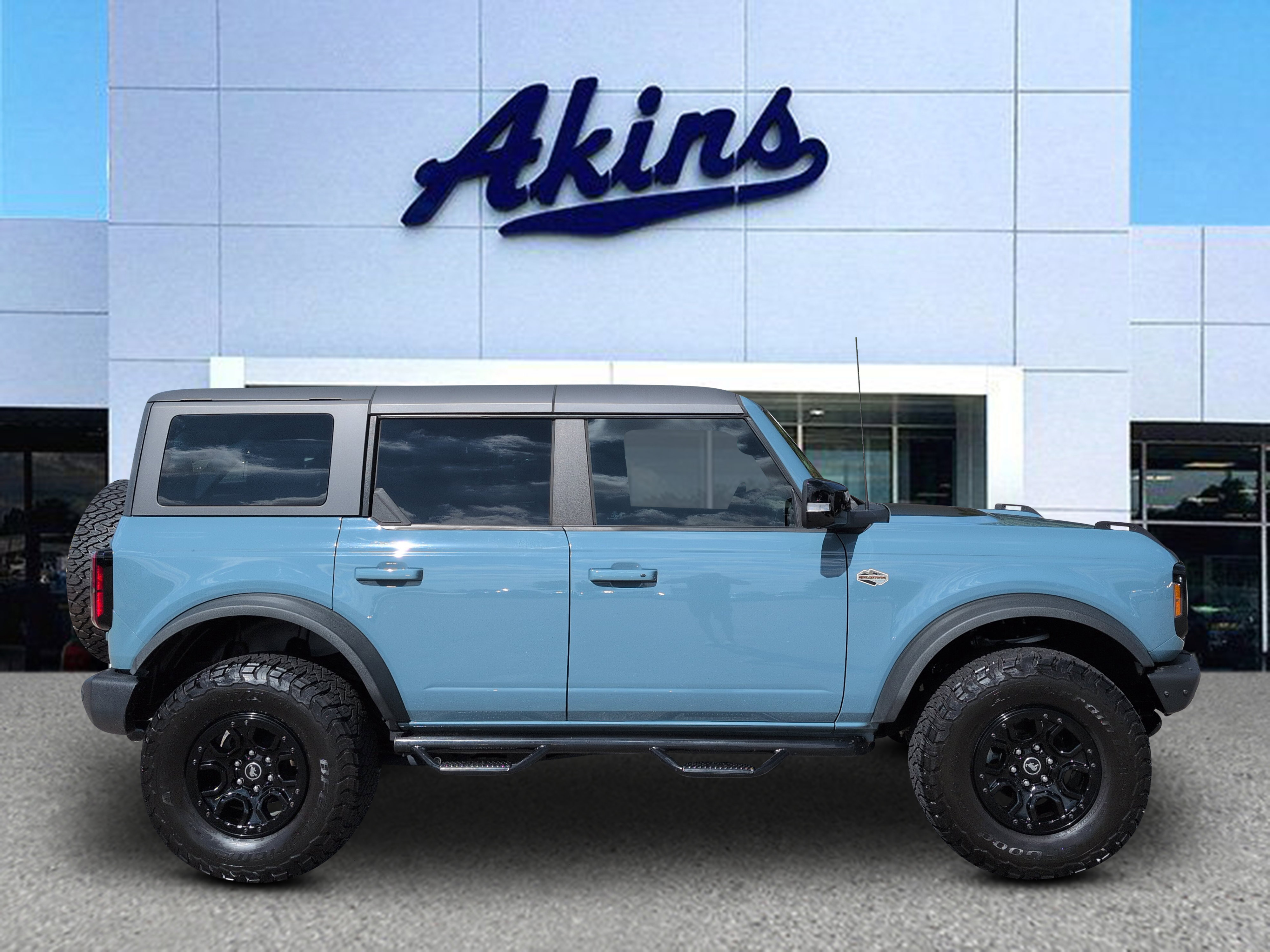 Certified 2021 Ford Bronco Wildtrak AWD/4WD image 1