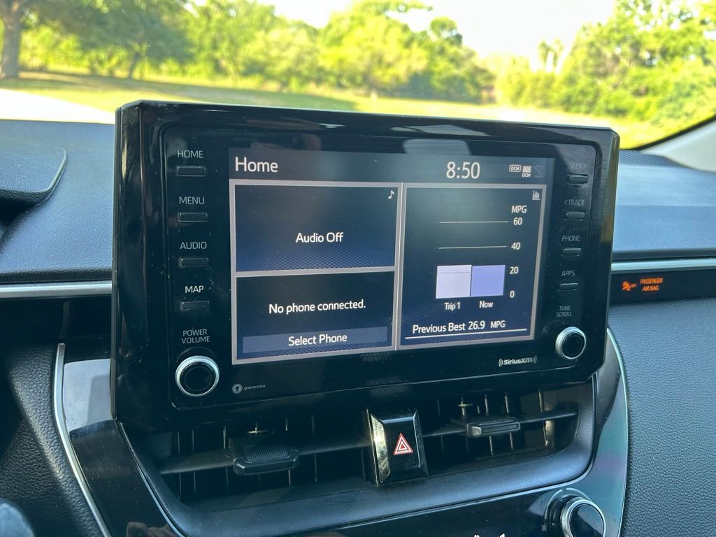Used 2022 Toyota Corolla LE image 22