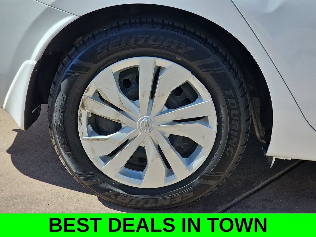 Used 2021 Nissan Versa S FWD image 36