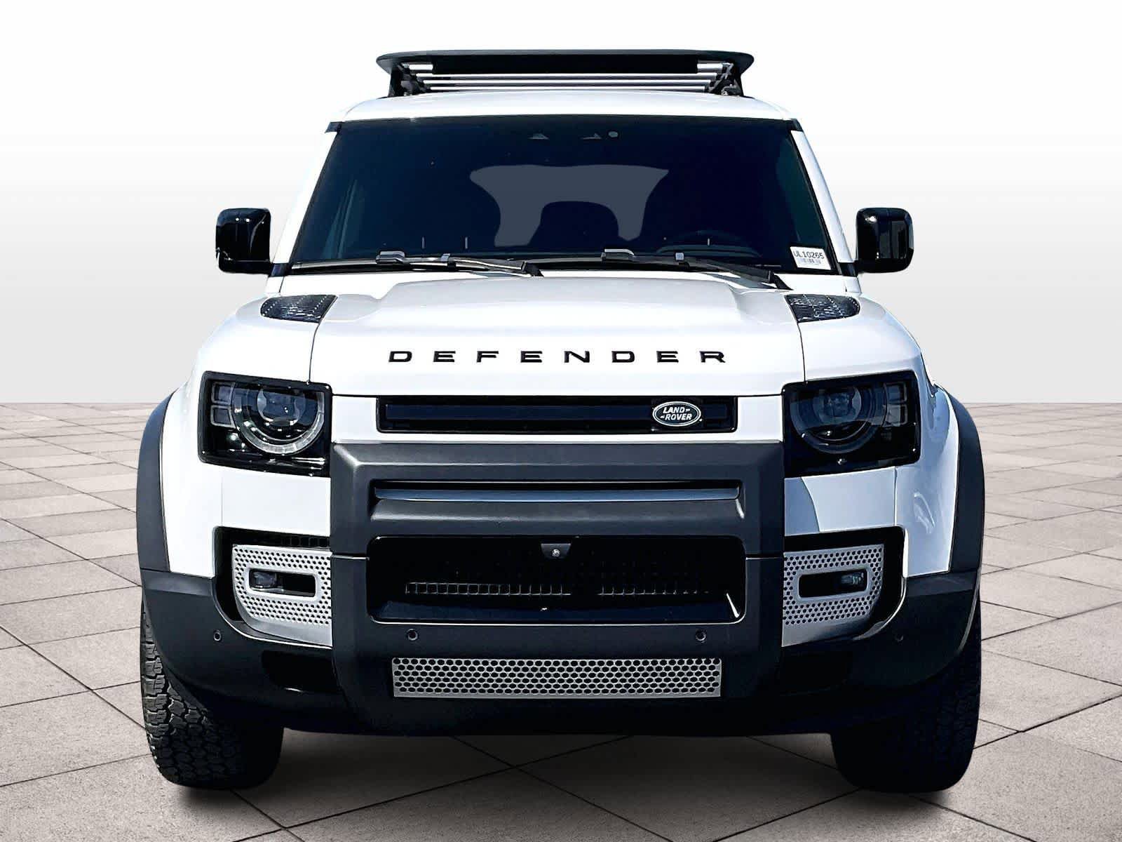 Used 2023 Land Rover Defender 110 S image 3