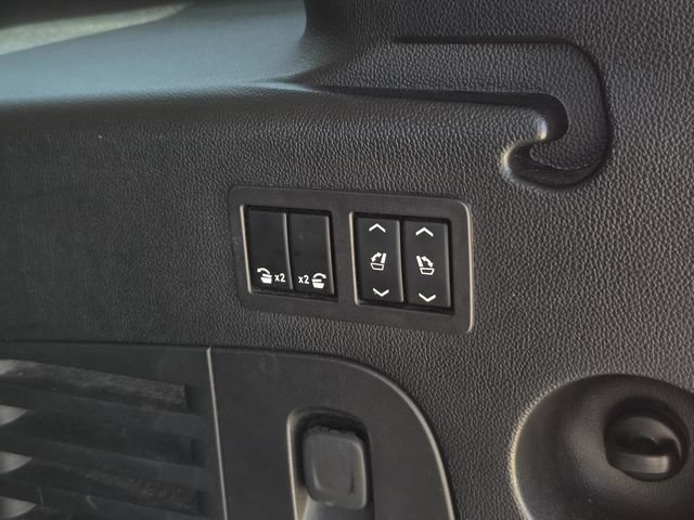 Used 2019 Chevrolet Suburban Premier AWD/4WD image 15