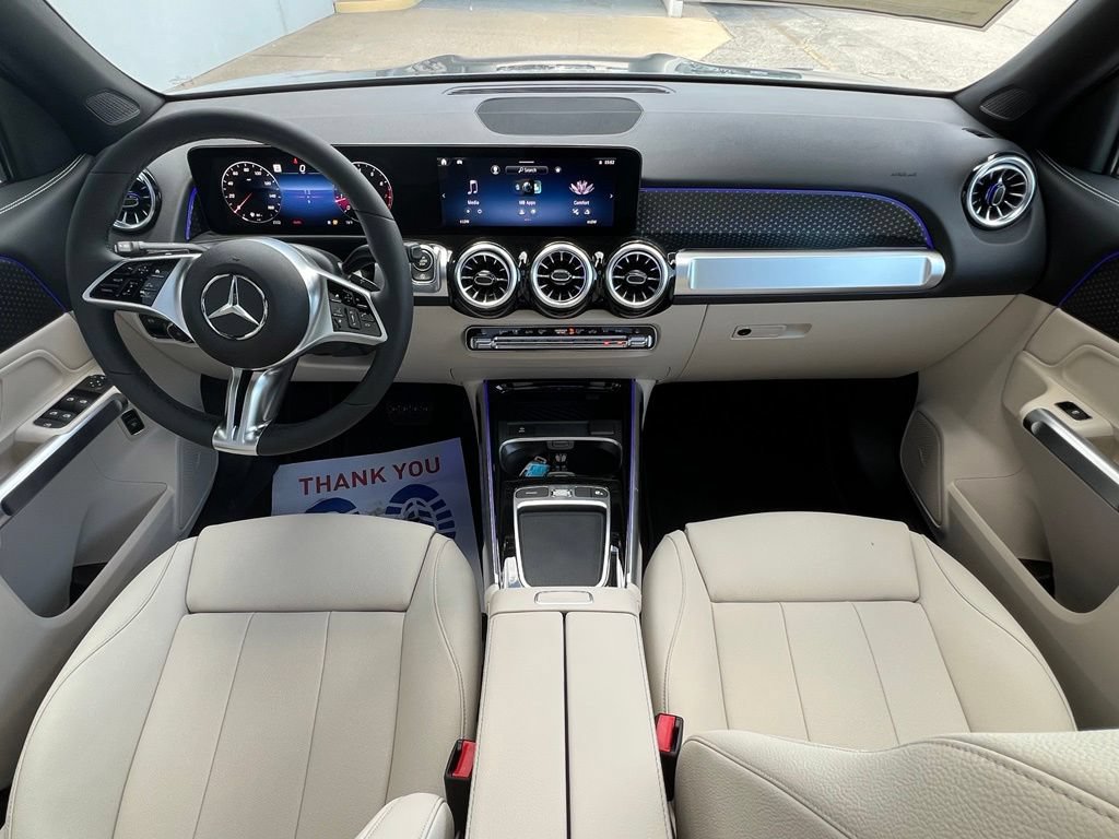 New 2026 Mercedes-Benz GLB 250 4MATIC image 2