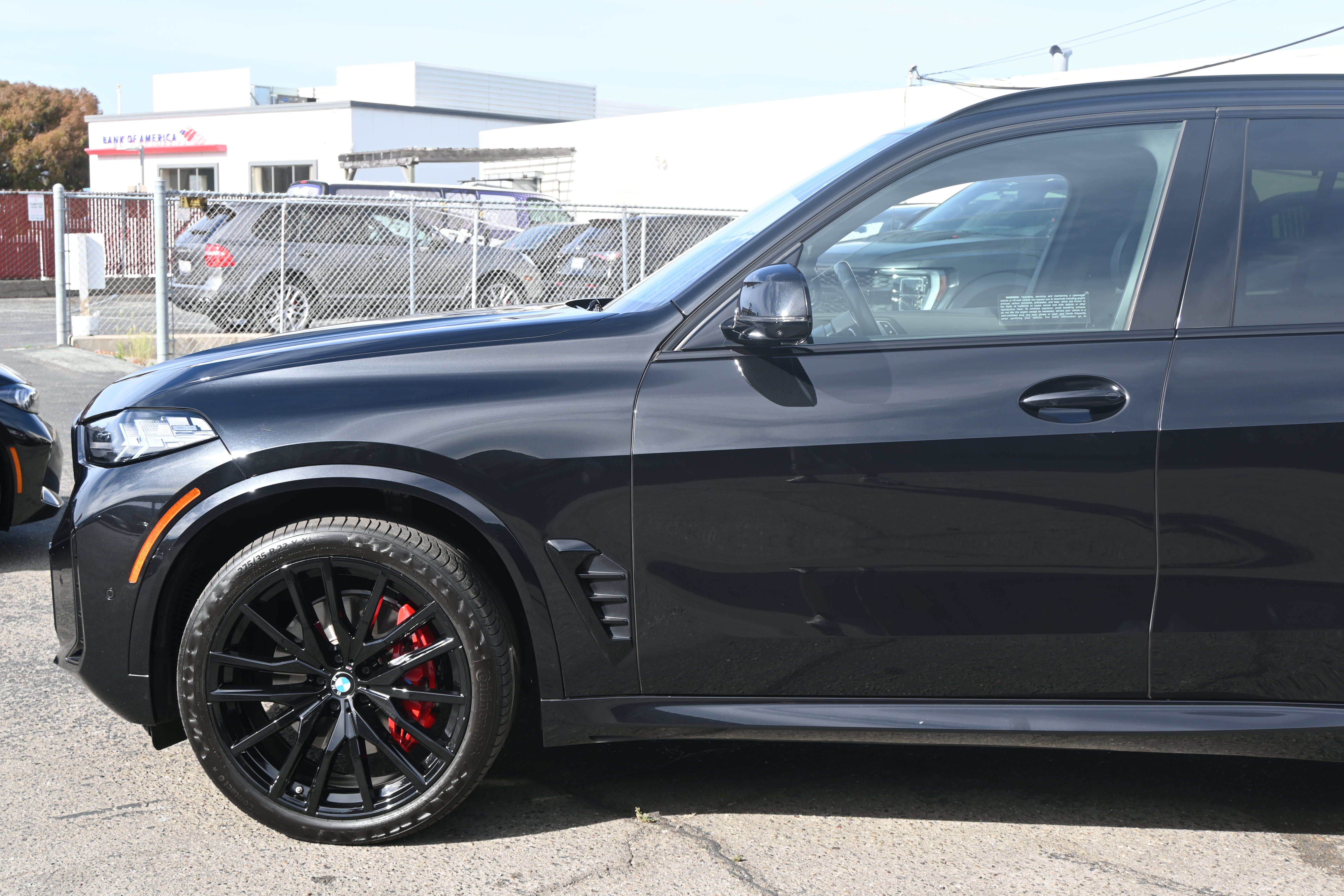 Used 2024 BMW X5 xDrive40i w/ M Sport Package AWD/4WD image 8