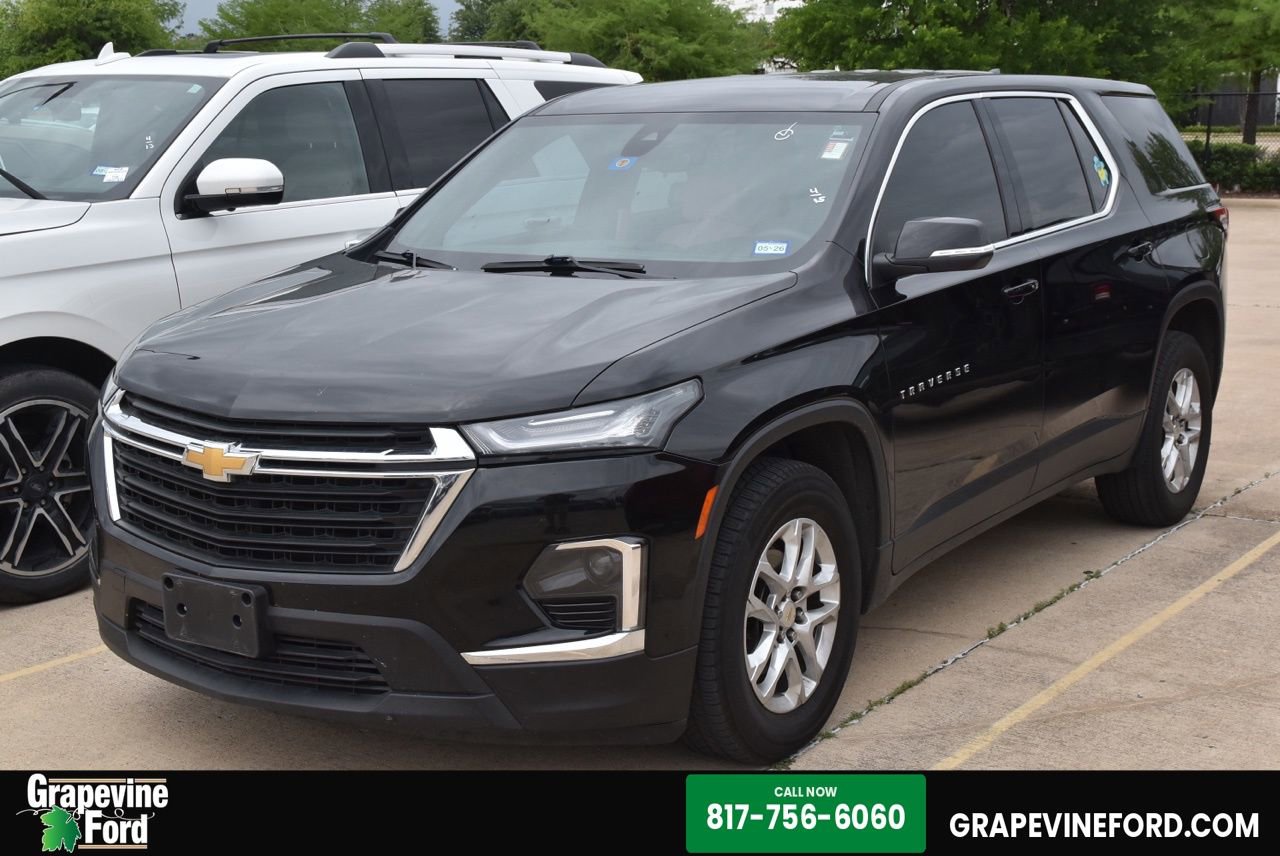 Used 2023 Chevrolet Traverse LS w/ Safety Package image 1
