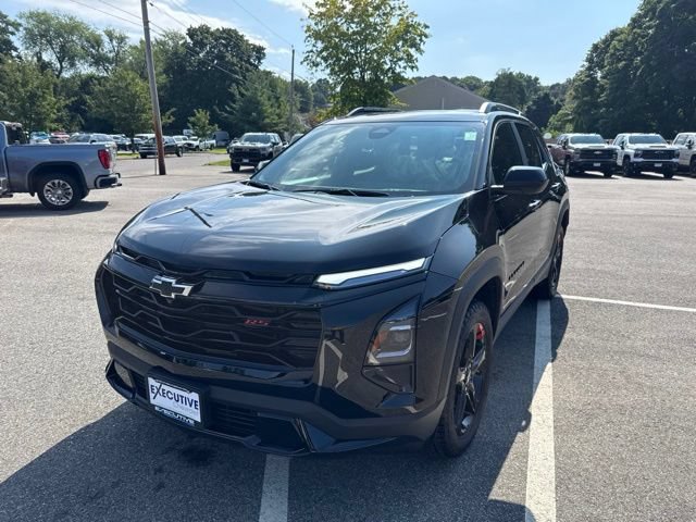 Used 2026 Chevrolet Equinox RS w/ LPO, Floor Liner Package AWD/4WD image 2