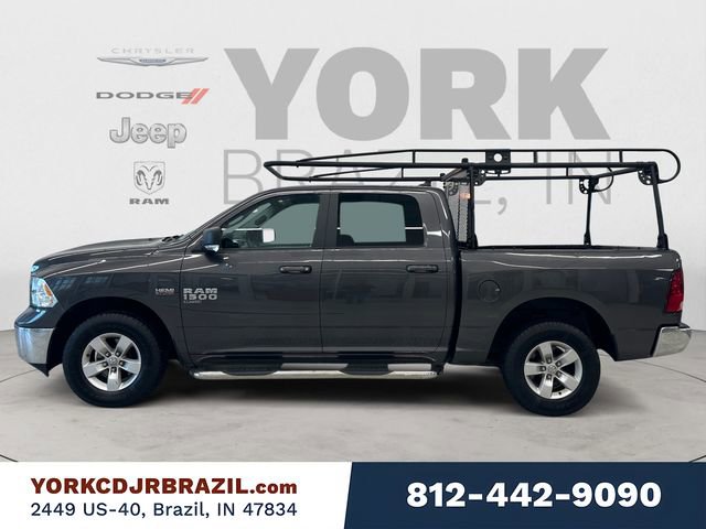 Used 2019 RAM 1500 Classic SLT w/ Luxury Group image 2