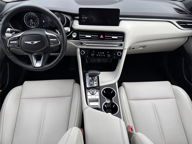 Used 2025 Genesis G70 2.5T image 17