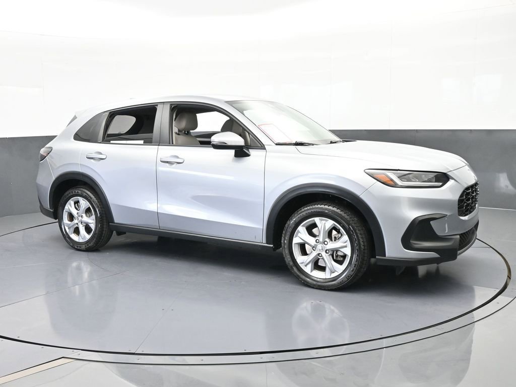 Used 2023 Honda HR-V LX image 8