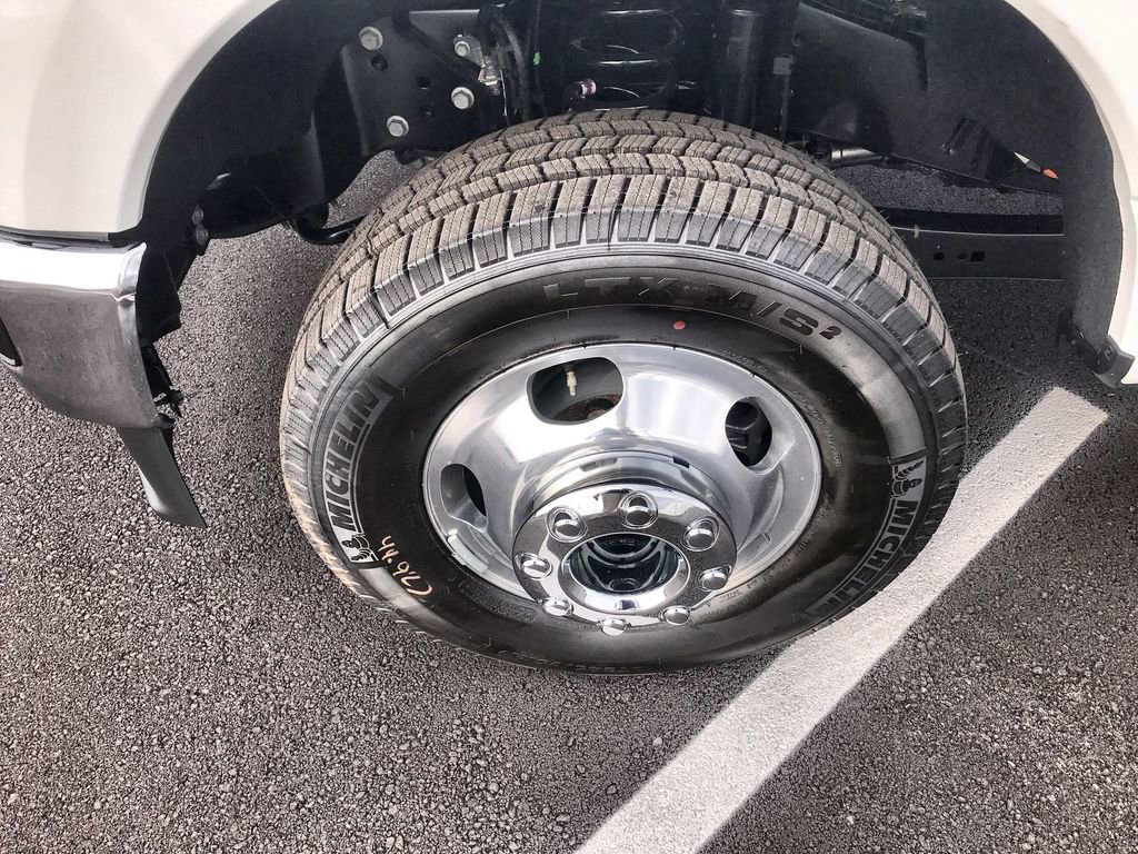 Used 2026 Ford F350 Lariat AWD/4WD image 10