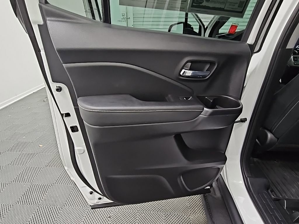 Used 2021 Honda Ridgeline Sport image 32