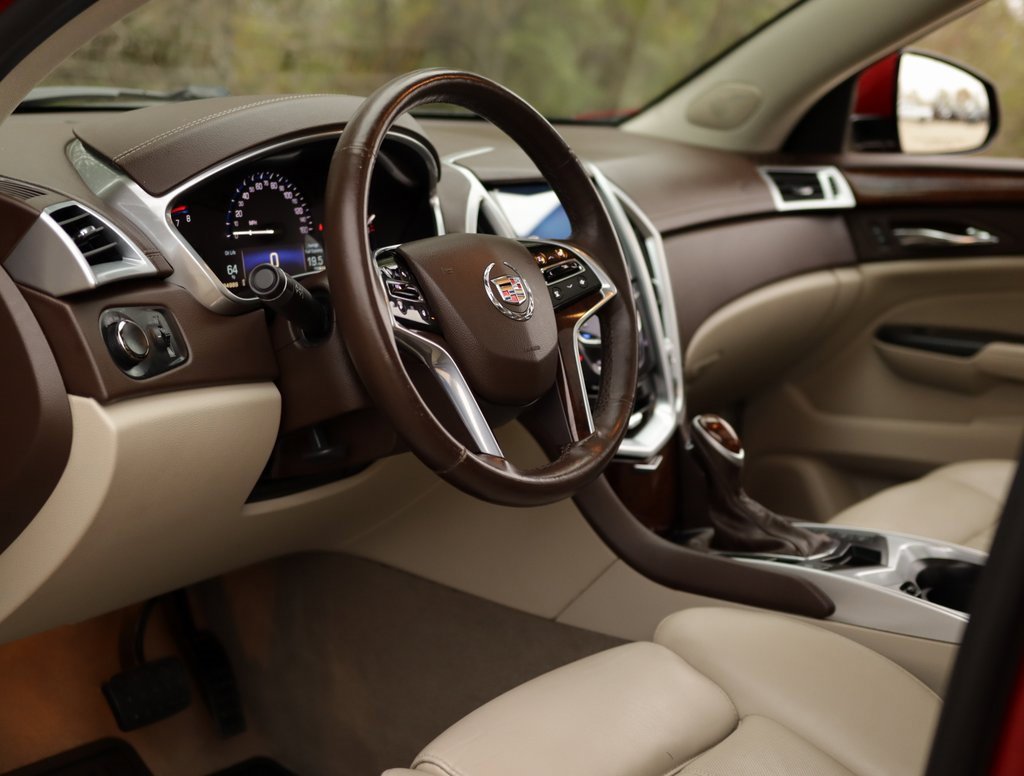 Used 2016 Cadillac SRX Luxury w/ Driver Awareness Package image 9