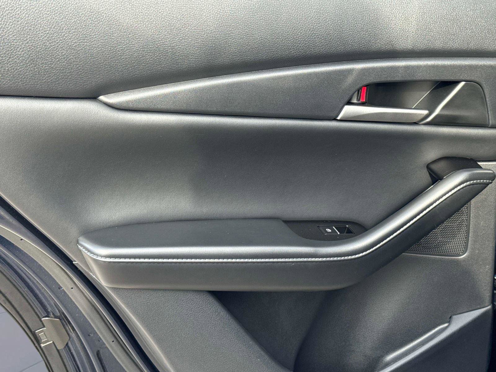 Certified 2025 MAZDA CX-30 AWD 2.5 S w/ Select Sport Pkg image 10