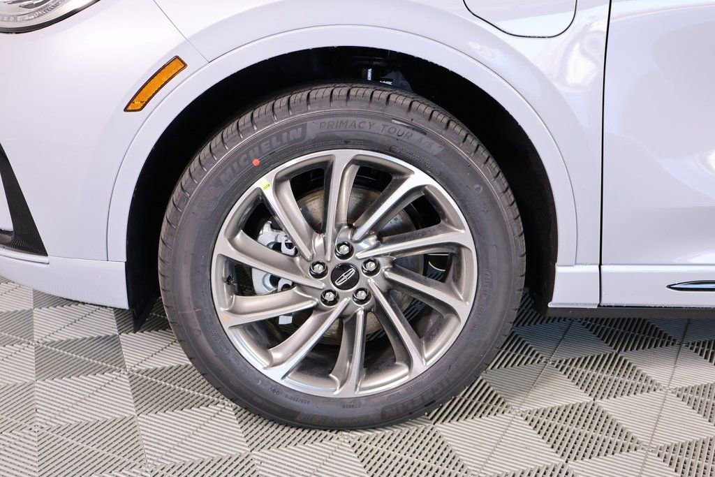 New 2026 Lincoln Corsair Grand Touring AWD/4WD image 18