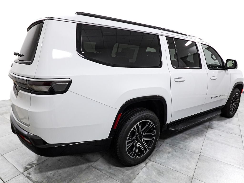 New 2026 Jeep Grand Wagoneer L 4WD w/ Premium Group I image 7
