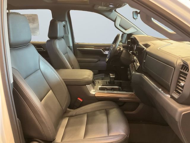 Used 2023 Chevrolet Silverado 1500 LT Trail Boss w/ LT Trail Boss Premium Package AWD/4WD image 15