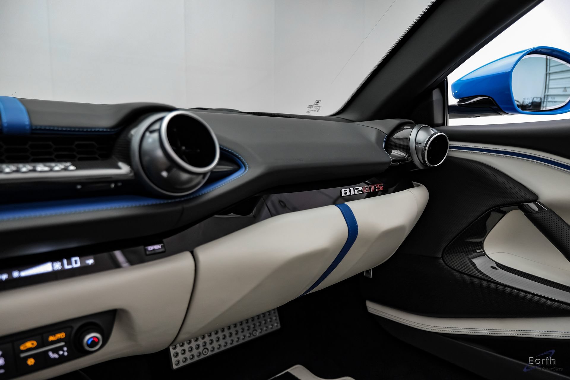 Used 2022 Ferrari 812 GTS RWD image 87