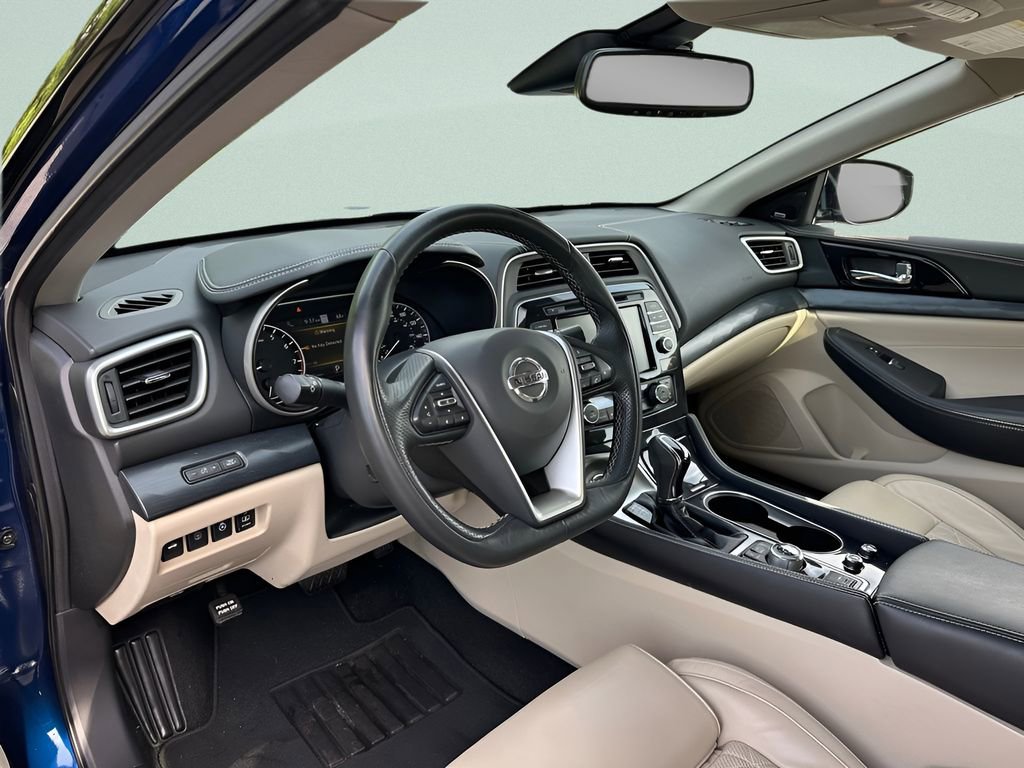 Used 2020 Nissan Maxima Platinum w/ Sport Mat Group FWD image 9