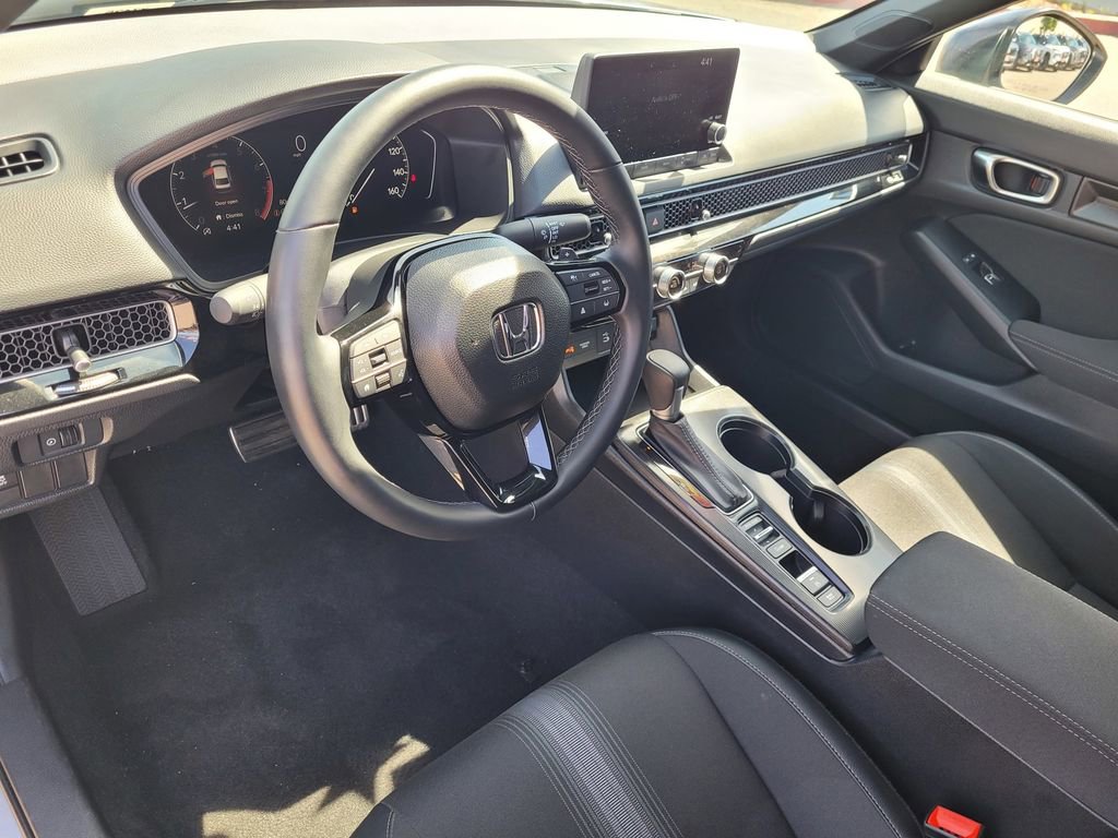 Used 2025 Honda Civic Sport image 7