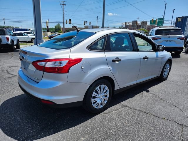 Used 2014 Ford Focus S FWD image 8