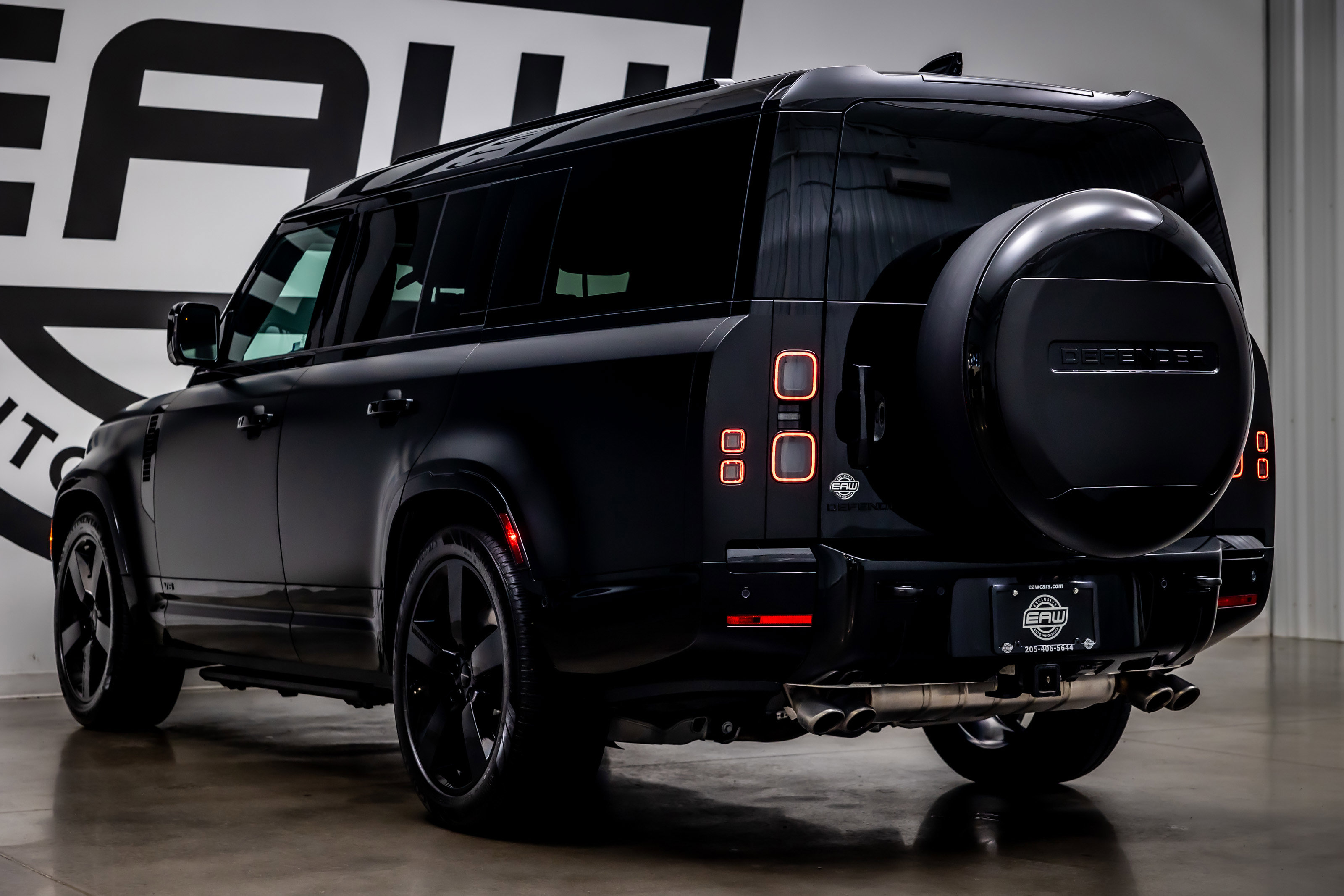 Used 2026 Land Rover Defender 130 V8 image 30