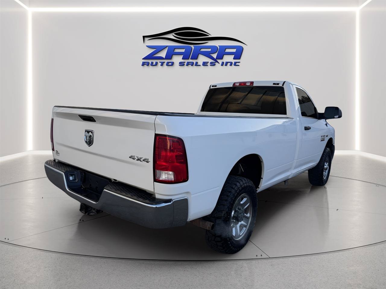 Used 2015 RAM 2500 Tradesman w/ Chrome Appearance Group AWD/4WD image 7