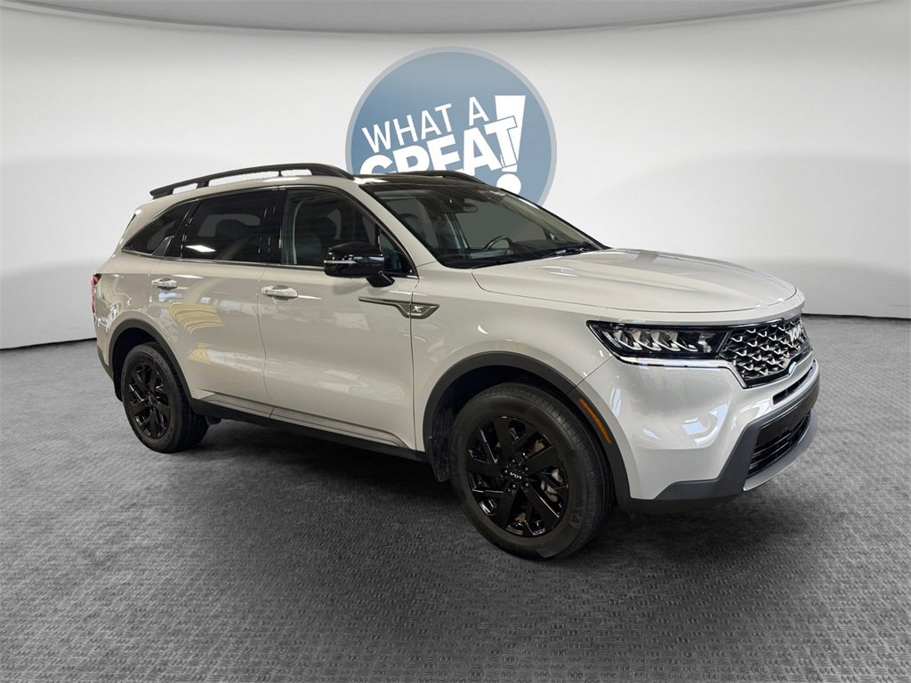 Certified 2022 Kia Sorento S w/ Panoramic Sunroof Package image 1