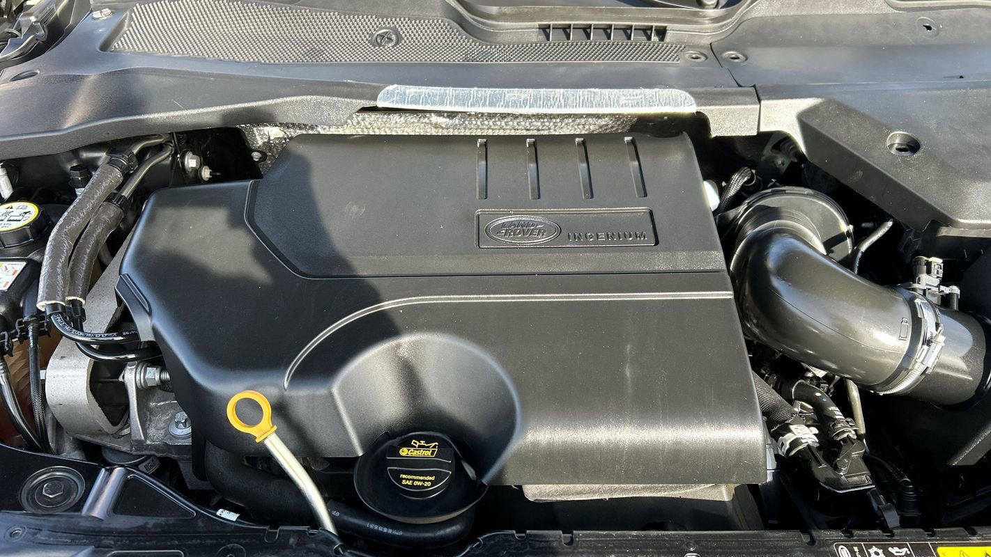 Used 2020 Land Rover Range Rover Evoque S image 13