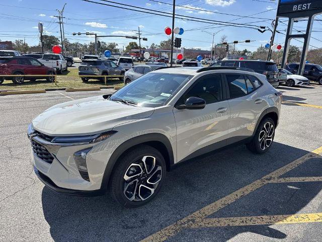 New 2026 Chevrolet Trax RS w/ Sunroof Package image 3