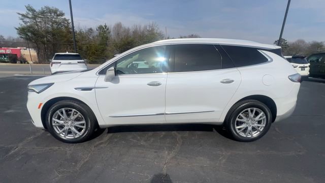Used 2023 Buick Enclave Essence w/ Experience Buick Package image 5