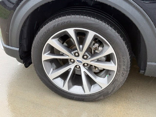 Used 2025 Ford Explorer Platinum w/ Ultimate Package AWD/4WD image 4