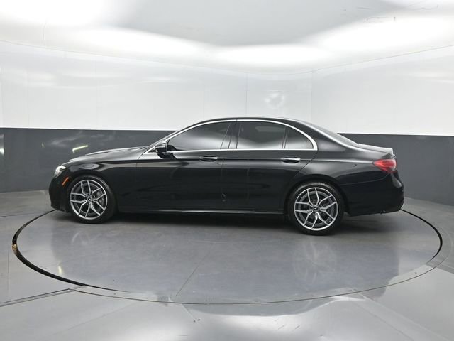 Used 2021 Mercedes-Benz E 350 Sedan image 2