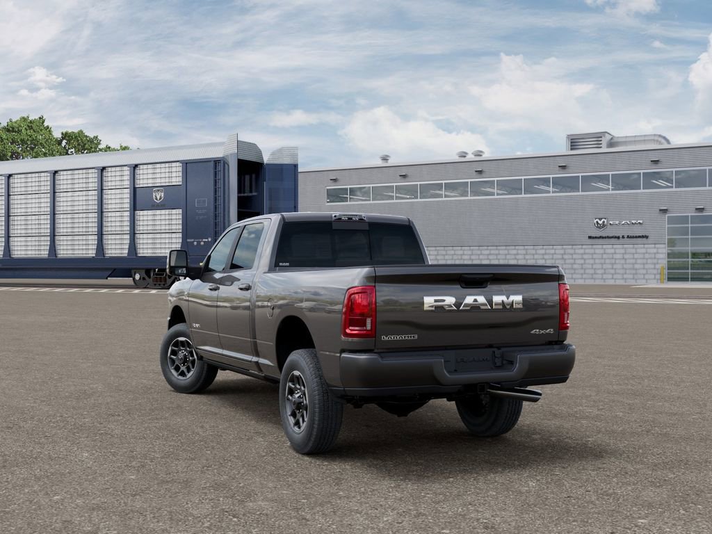 New 2025 RAM 3500 Laramie AWD/4WD image 4