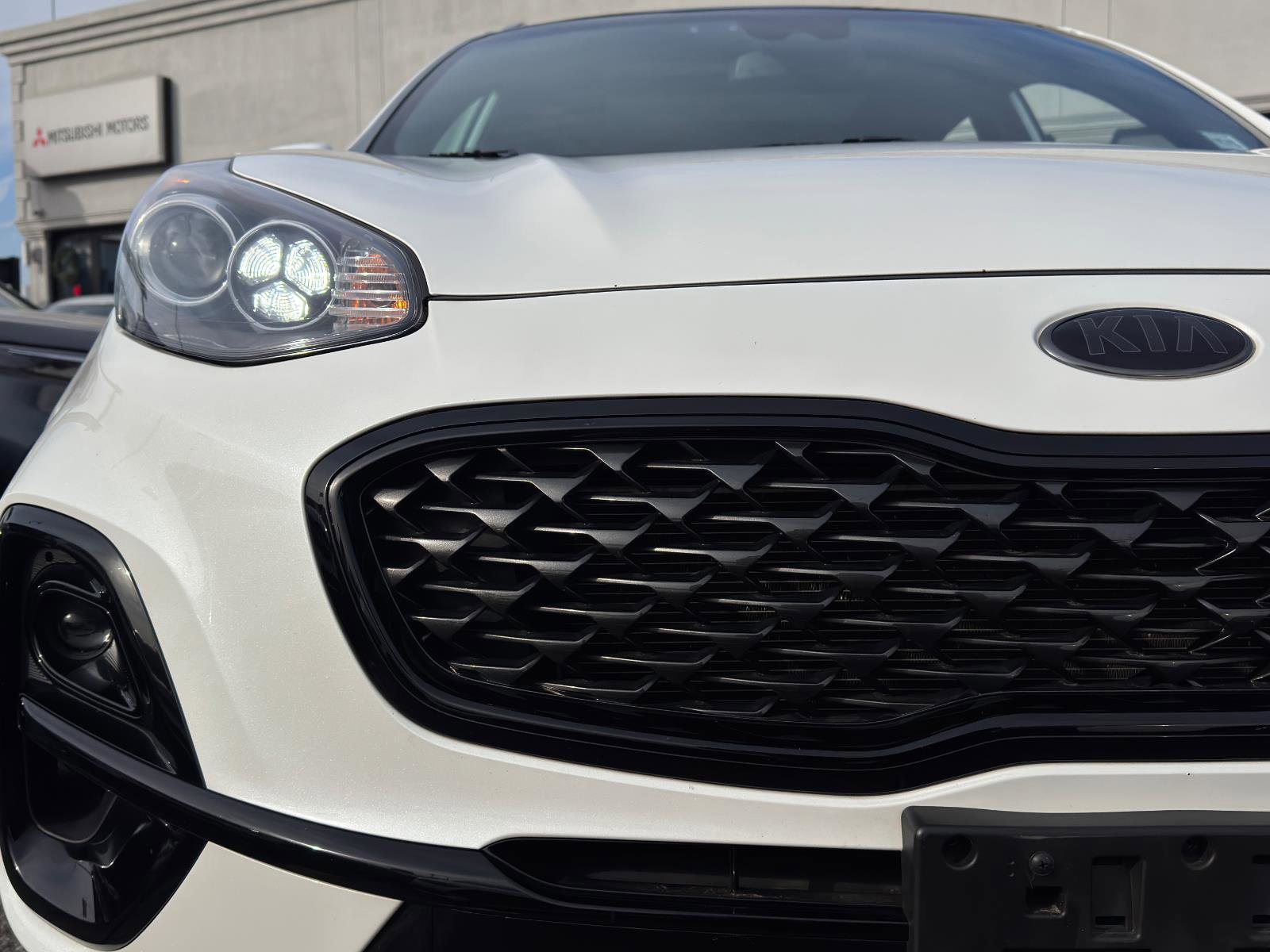 Used 2022 Kia Sportage Nightfall Edition image 10