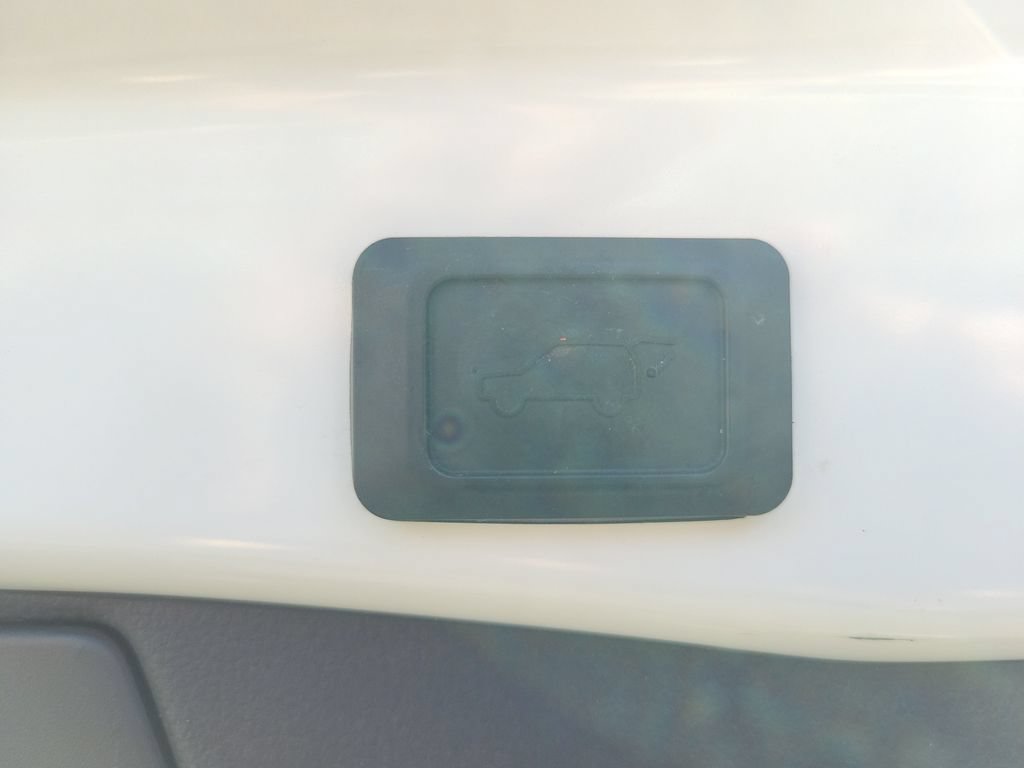 Used 2019 Toyota RAV4 XLE w/ Convenience Package FWD image 13