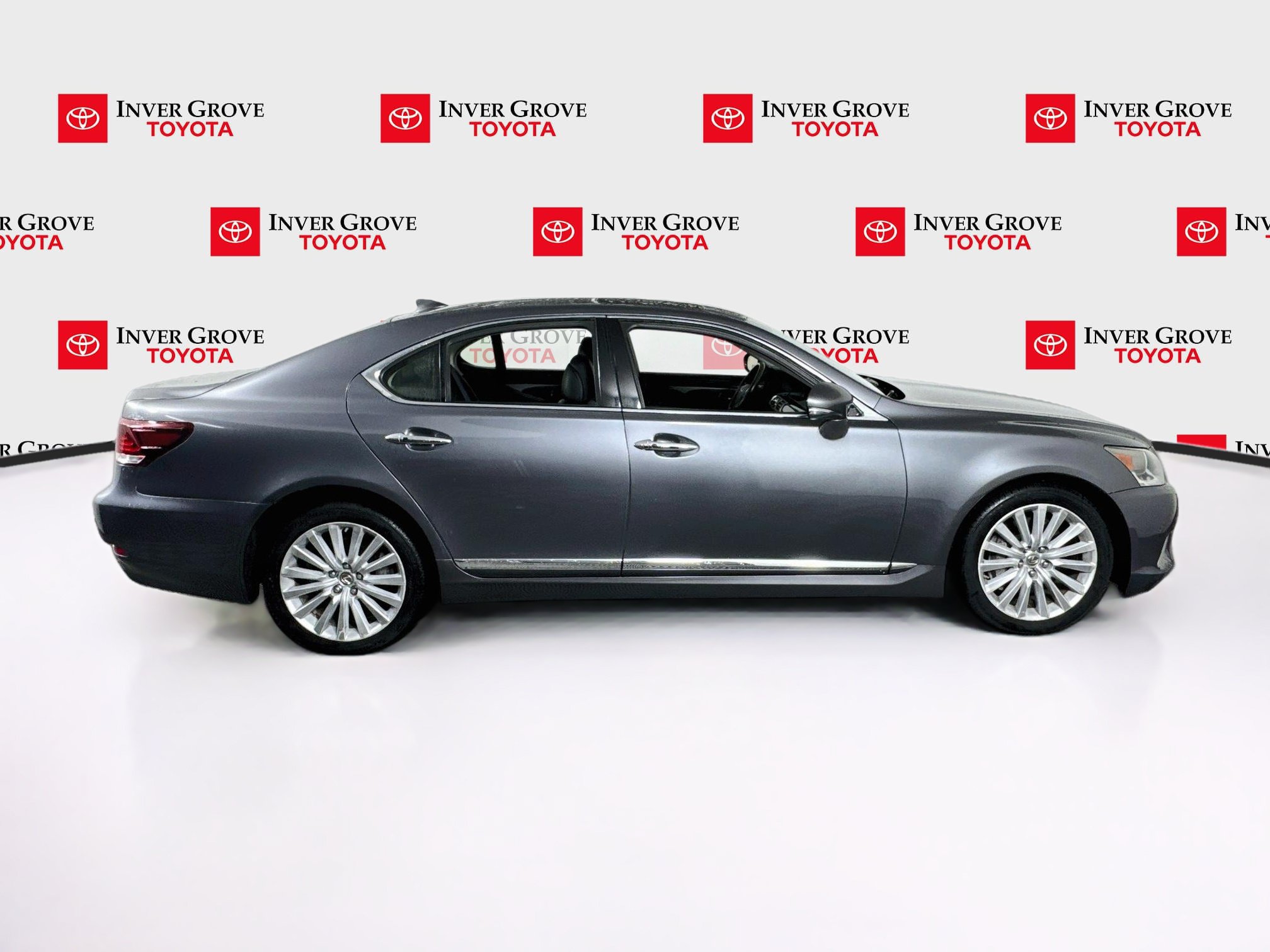 Used 2015 Lexus LS 460 AWD w/ Comfort Package image 4
