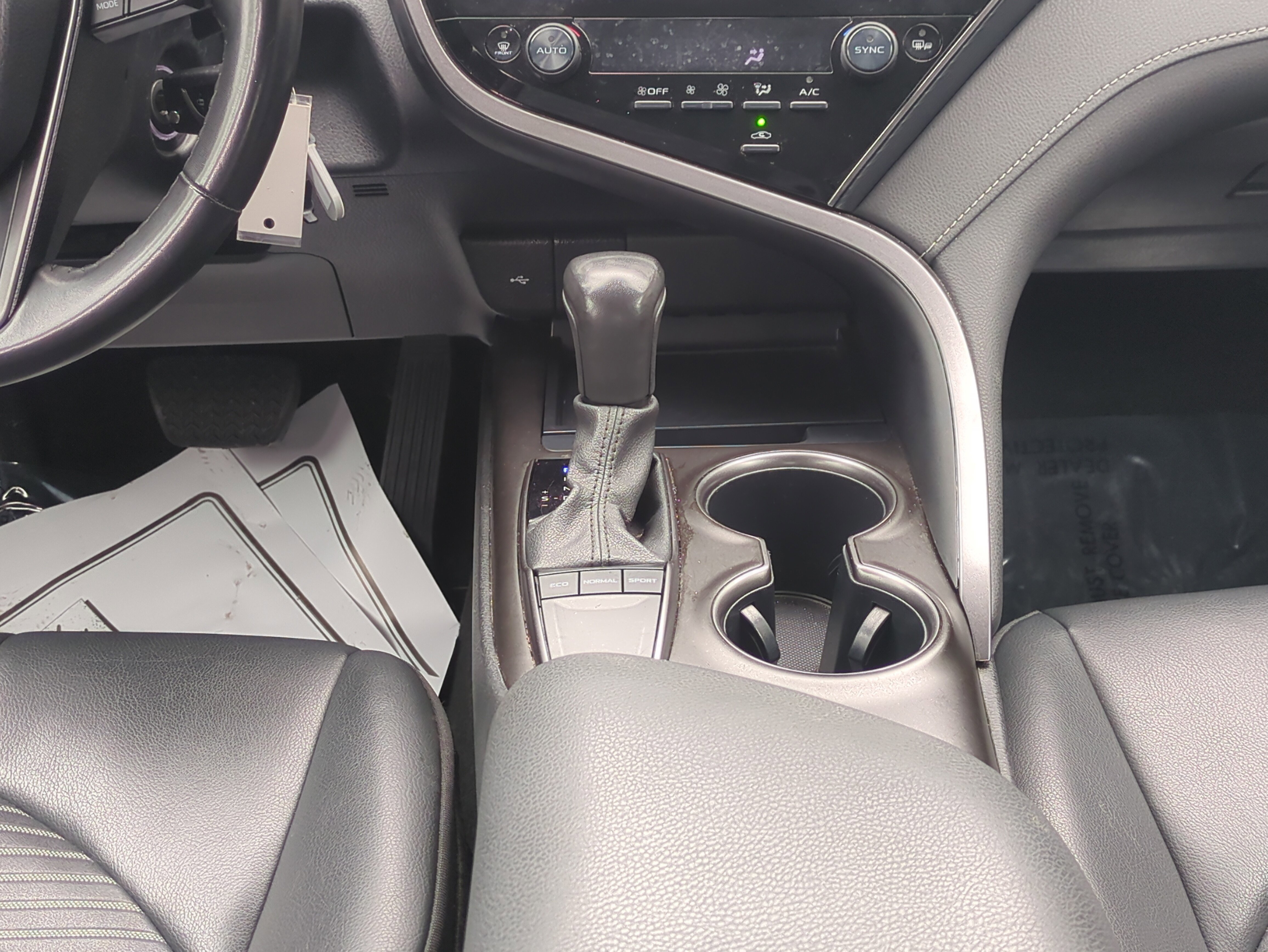 Used 2023 Toyota Camry SE image 20