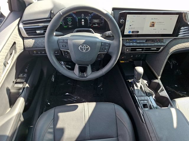 Used 2025 Toyota Camry XLE w/ Premium Plus Package AWD/4WD image 12
