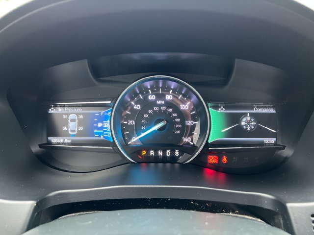 Used 2018 Ford Explorer XLT w/ Equipment Group 201A AWD/4WD image 20