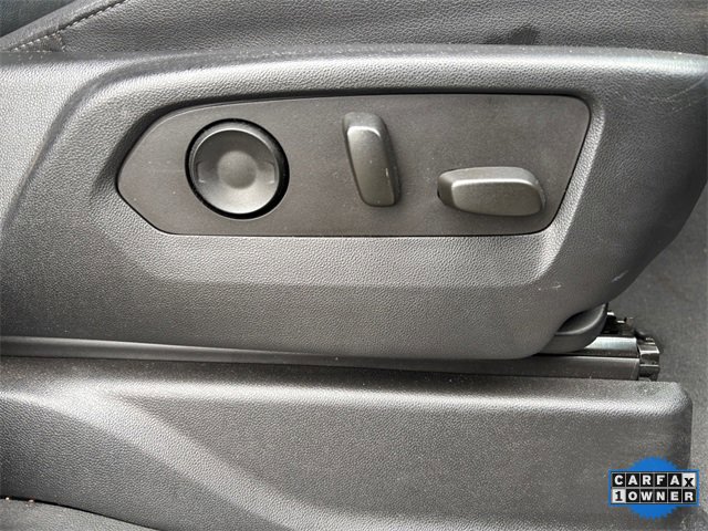 Used 2023 Chevrolet Suburban Z71 image 33