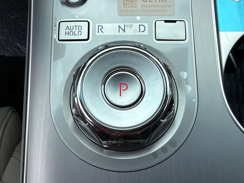 New 2027 Genesis GV70 2.5T Select AWD/4WD image 32