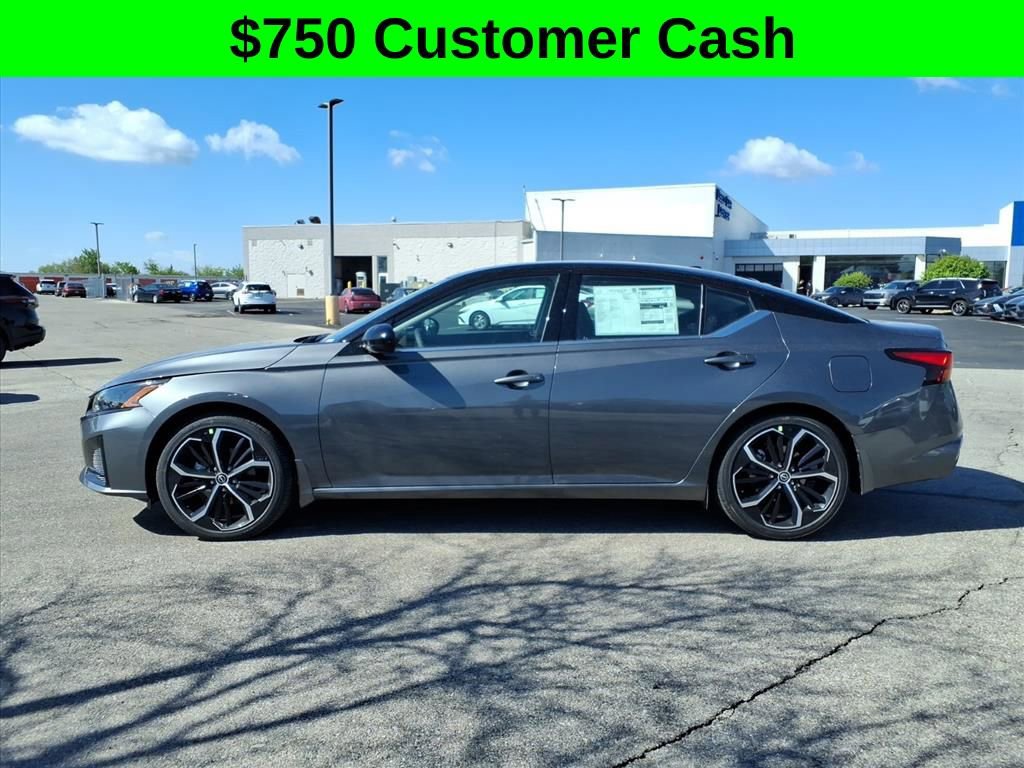 New 2026 Nissan Altima 2.5 SR FWD image 5