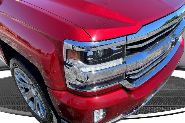 Used 2018 Chevrolet Silverado 1500 High Country AWD/4WD image 32